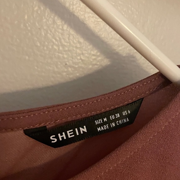 🌸 EUC 🌸Shein Beautiful Plum short sleeve blouse with tie at waist - size 6/M - Picture 9 of 11